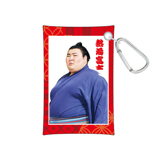 Carabiner-equipped multi-pouch (Atamifuji)