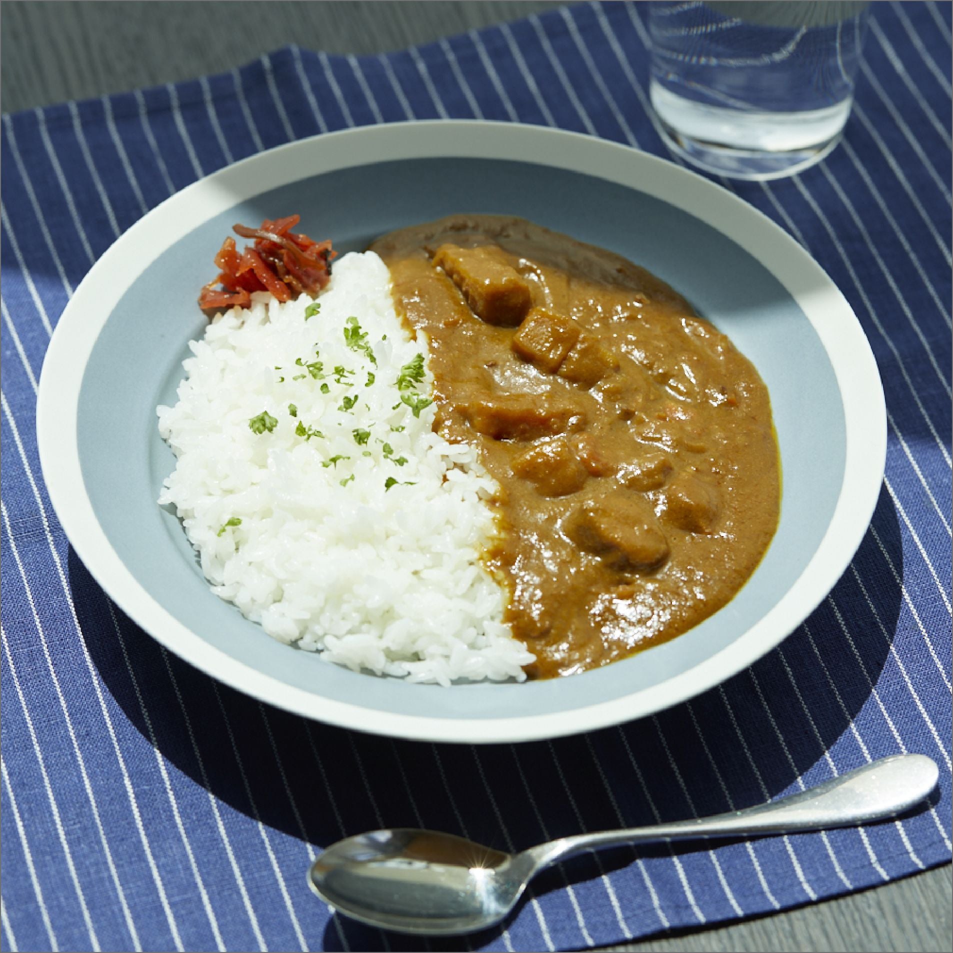 国技館カレー　盛り付け